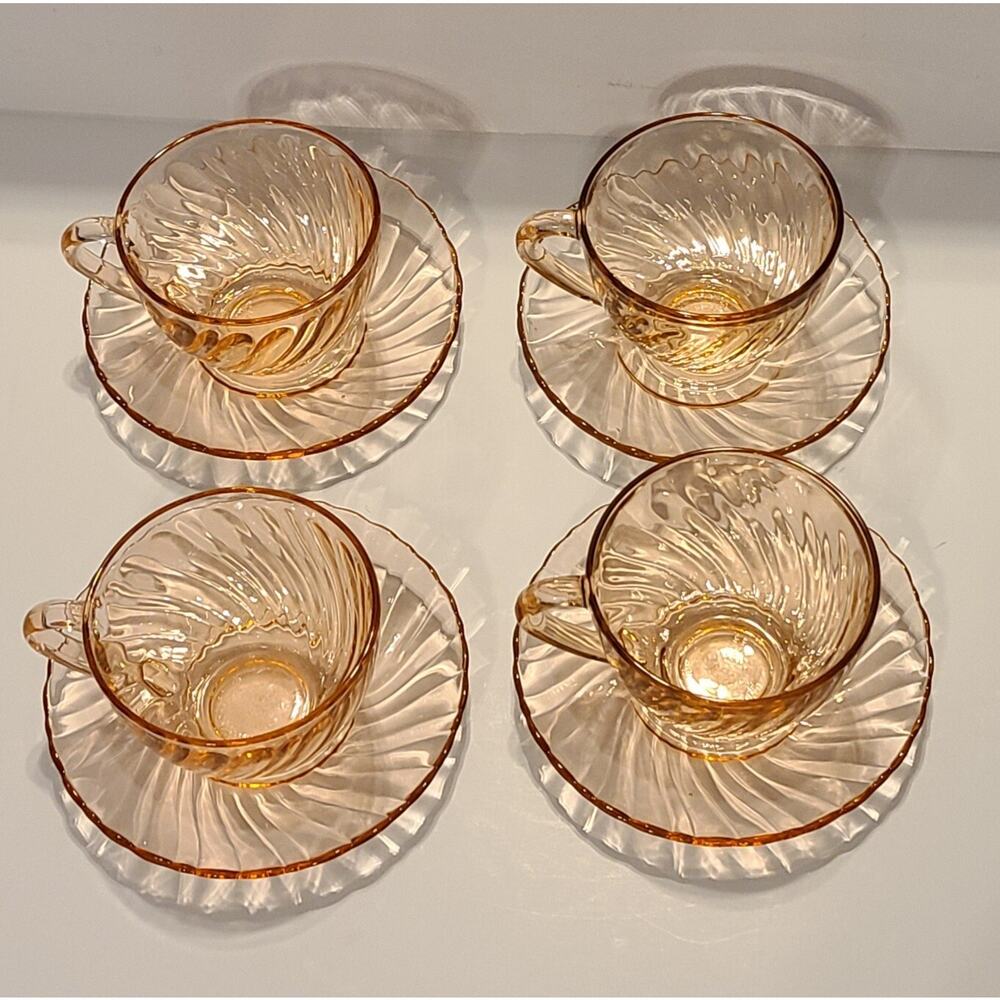 Vintage Arcoroc France Glassware Set of 4 Rosaline Pink Swirl Tea Cups & Saucers